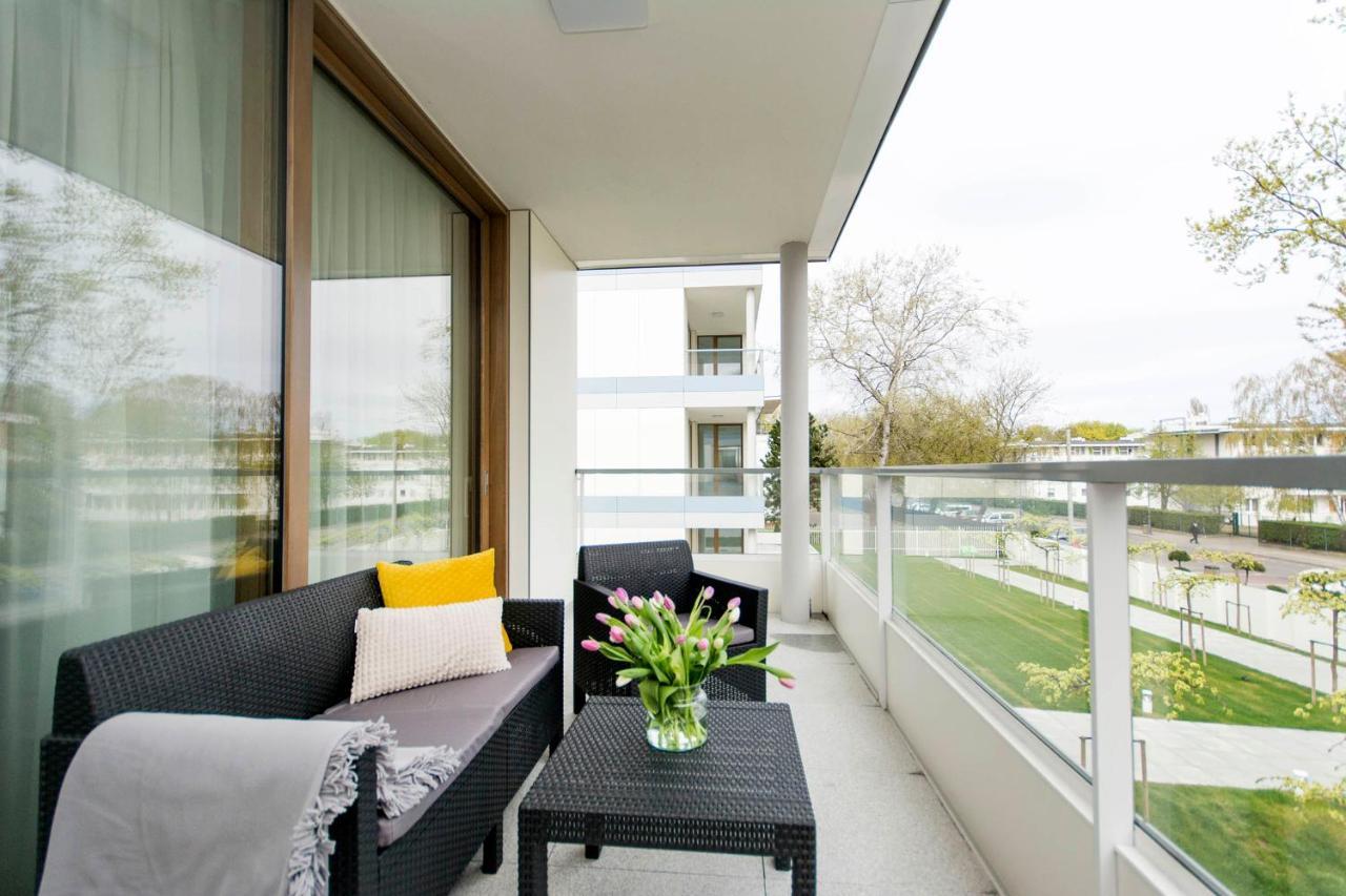 Yellow Rentyear Apartments Гданськ Екстер'єр фото