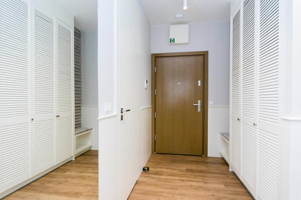 Yellow Rentyear Apartments Гданськ Екстер'єр фото